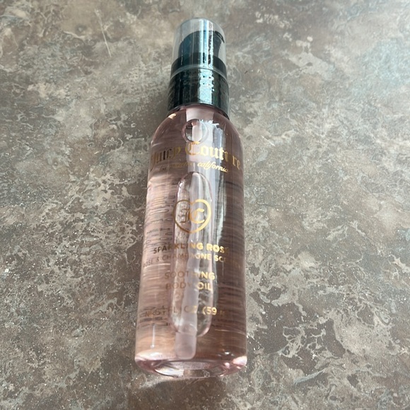 Juicy Couture Sparkling Pink Body Oil - Picture 2 of 2